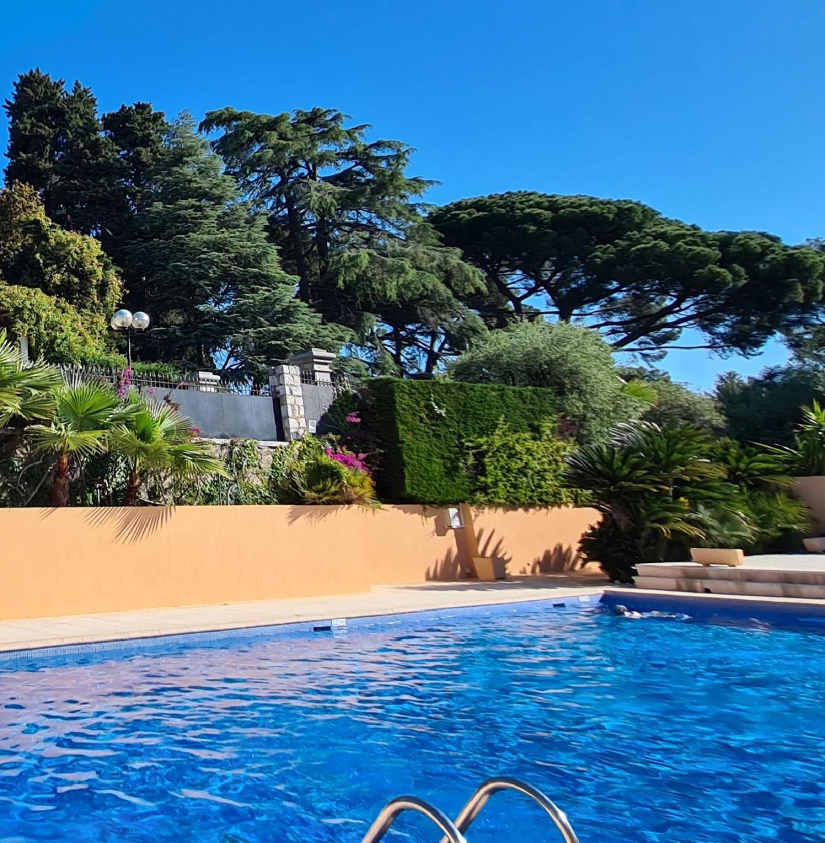 Studio Grande Terrasse A 5 Min De La Mer Nice Exterior photo